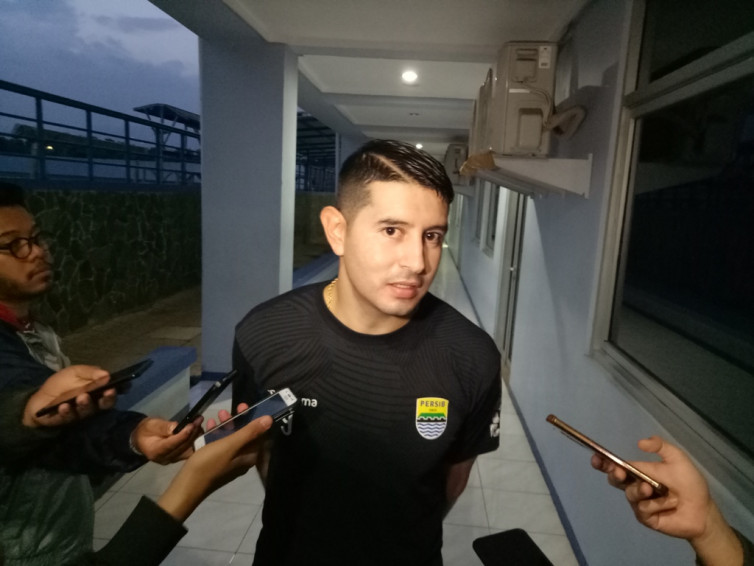 Perpanjang Kontrak di Persib, Ada yang Hendak Dibayar Esteban Vizcarra