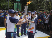 Galeri Foto: Torch Relay Asian Games 2018 Memasuki Etape Akhir di Jakarta