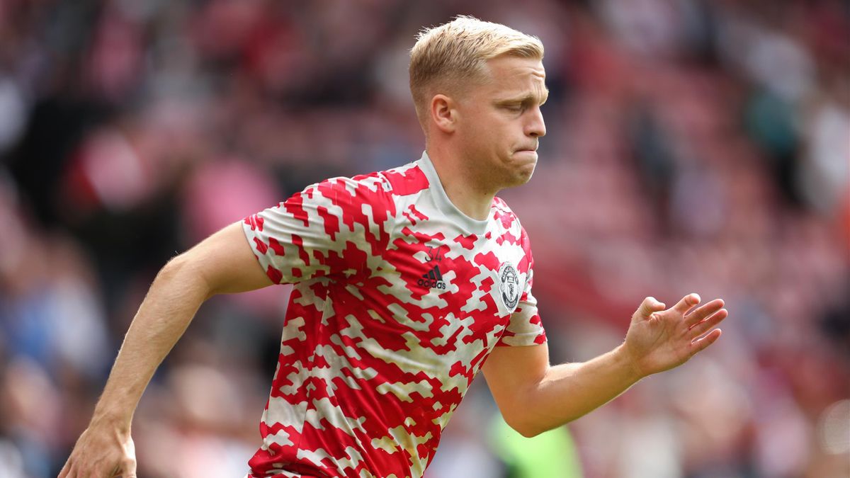 Donny van de Beek Tak Bahagia di Manchester United