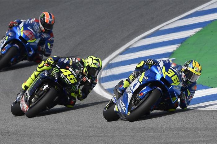 Valentino Rossi Punya Hadiah Spesial untuk Joan Mir