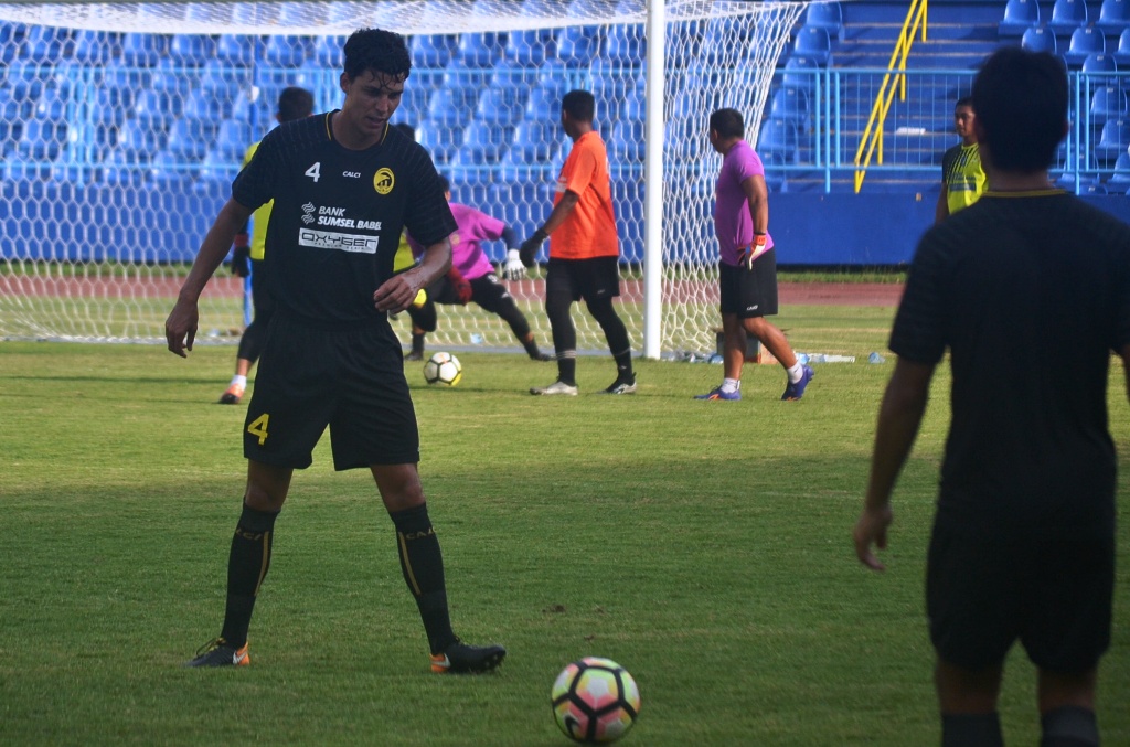 Coba-coba di Pertahanan Sriwijaya FC, Duet Marckho Meraudje dan Alan Henrique Mungkin Pilihan