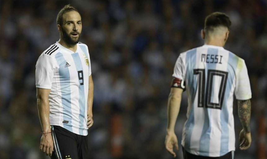 Lionel Messi dan Gonzalo Higuain, Musuh Publik Nomor Satu di Argentina