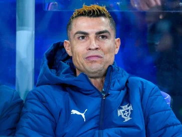 Pertama setelah 18 Tahun, Cristiano Ronaldo Menghangatkan Bangku Cadangan di Sepanjang Laga