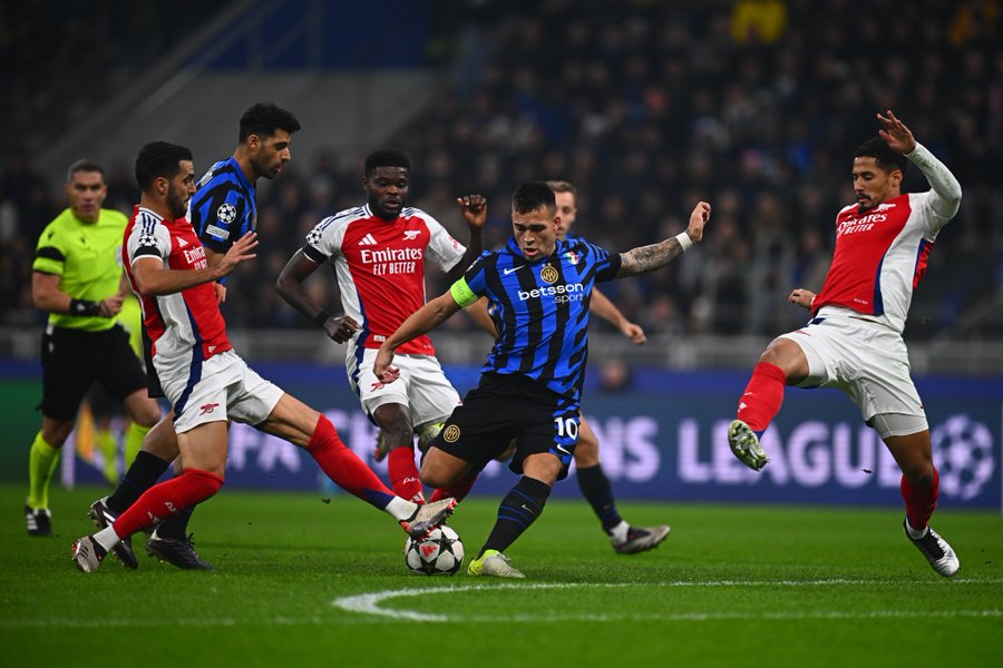 Hasil Liga Champions: Inter Tekuk Arsenal, Barcelona Pesta Gol di Markas Red Star