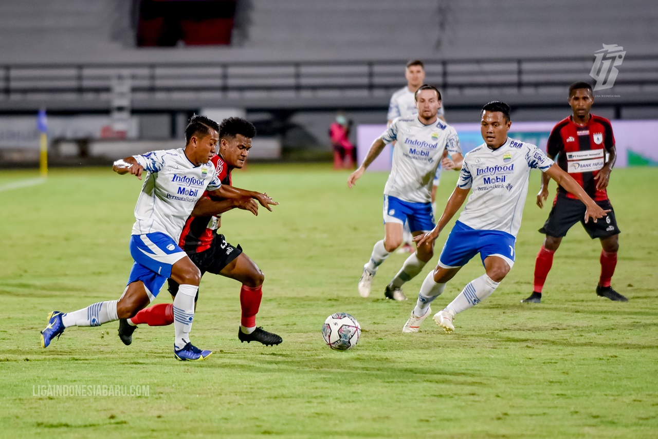 Sikat Persipura 3-0, Kemenangan yang Pantas bagi Persib