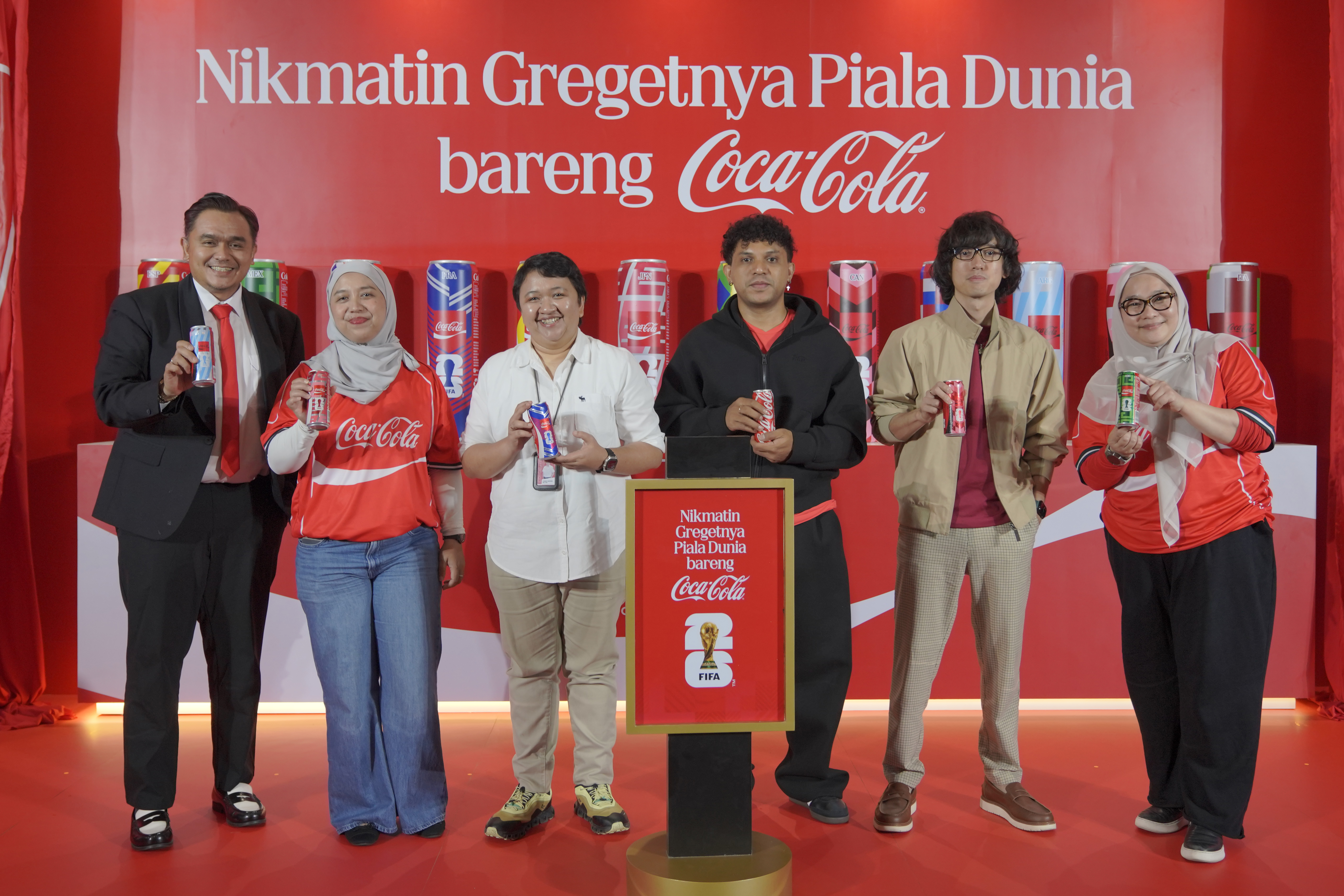 Makin Seru Rasakan Atmosfer Piala Dunia 2026 bersama Coca-Cola
