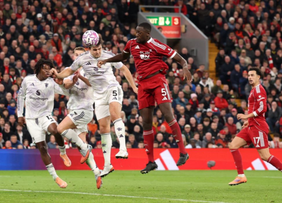 Liverpool dan Manchester United Bersatu Ajukan Protes soal Unggahan Grok di X