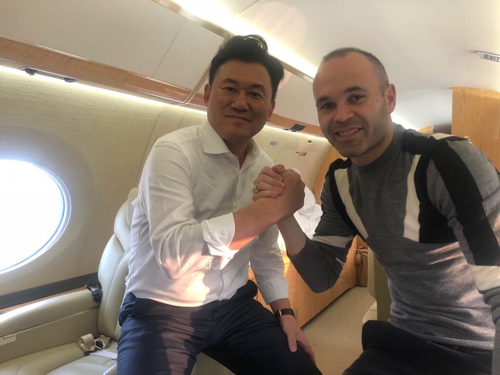 Tinggalkan Barcelona, Andres Iniesta Gabung Klub Lukas Podolski