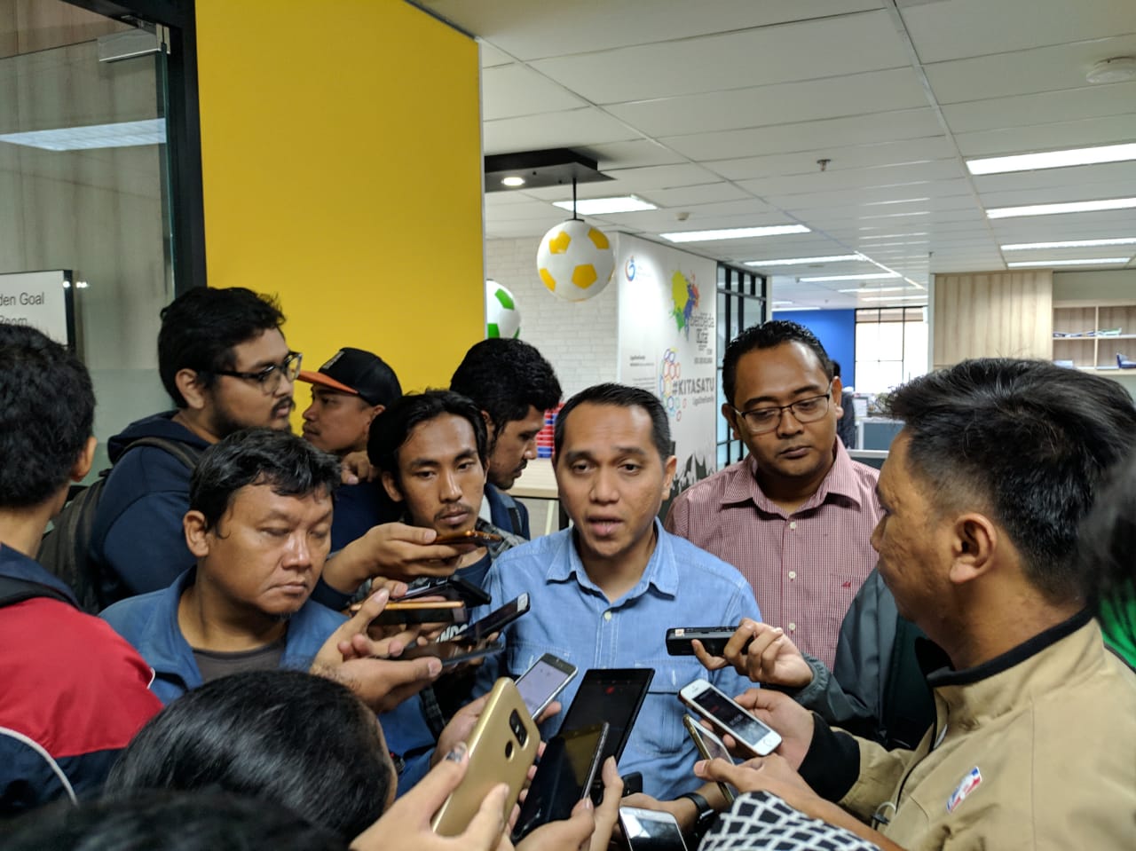 PT LIB: Sriwijaya FC dan PSPS Masih Tunggak Gaji Pemain