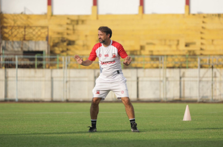 Pelatih Madura United Tuntut Kedatangan Pemain Baru