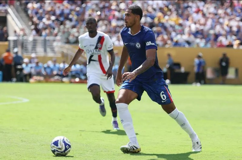 Jelang Musim Baru, Chelsea Harus Kehilangan Bek Tengah Andalan