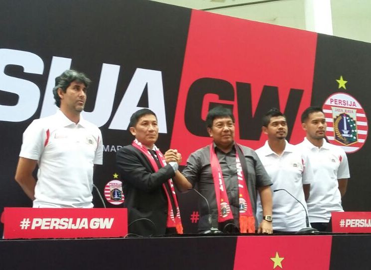 Ferry Paulus Tak Menyesal Berikan Persija ke Gede Widiade