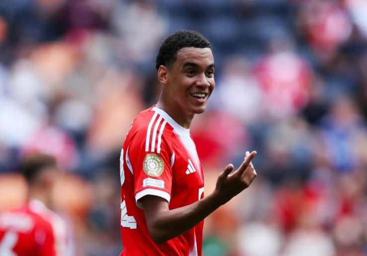 Bayern Munchen Libas Auckland City 10-0, Vincent Kompany Puji Jamal Musiala