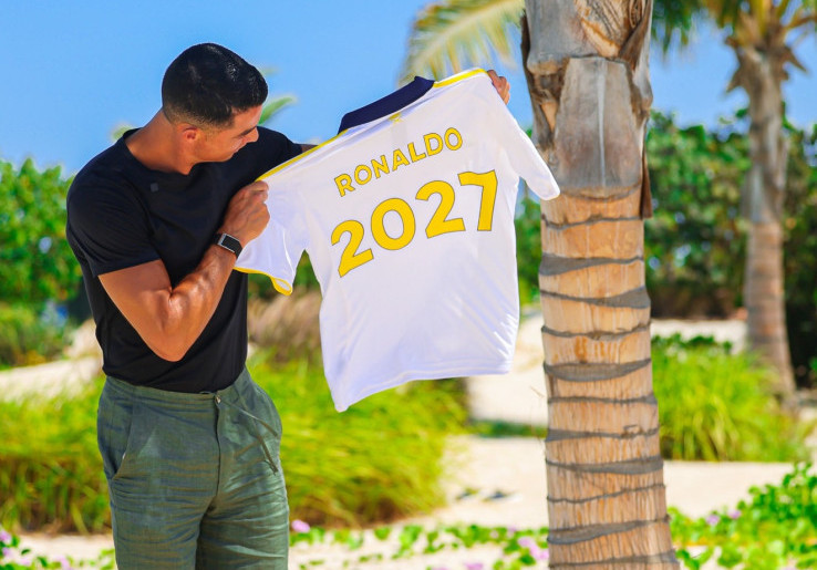 Resmi Perpanjang Kontrak dengan Al Nassr, Cristiano Ronaldo Terima Bayaran Fantastis