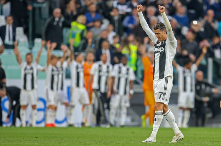 Cristiano Ronaldo 1000 Persen Bertahan di Juventus