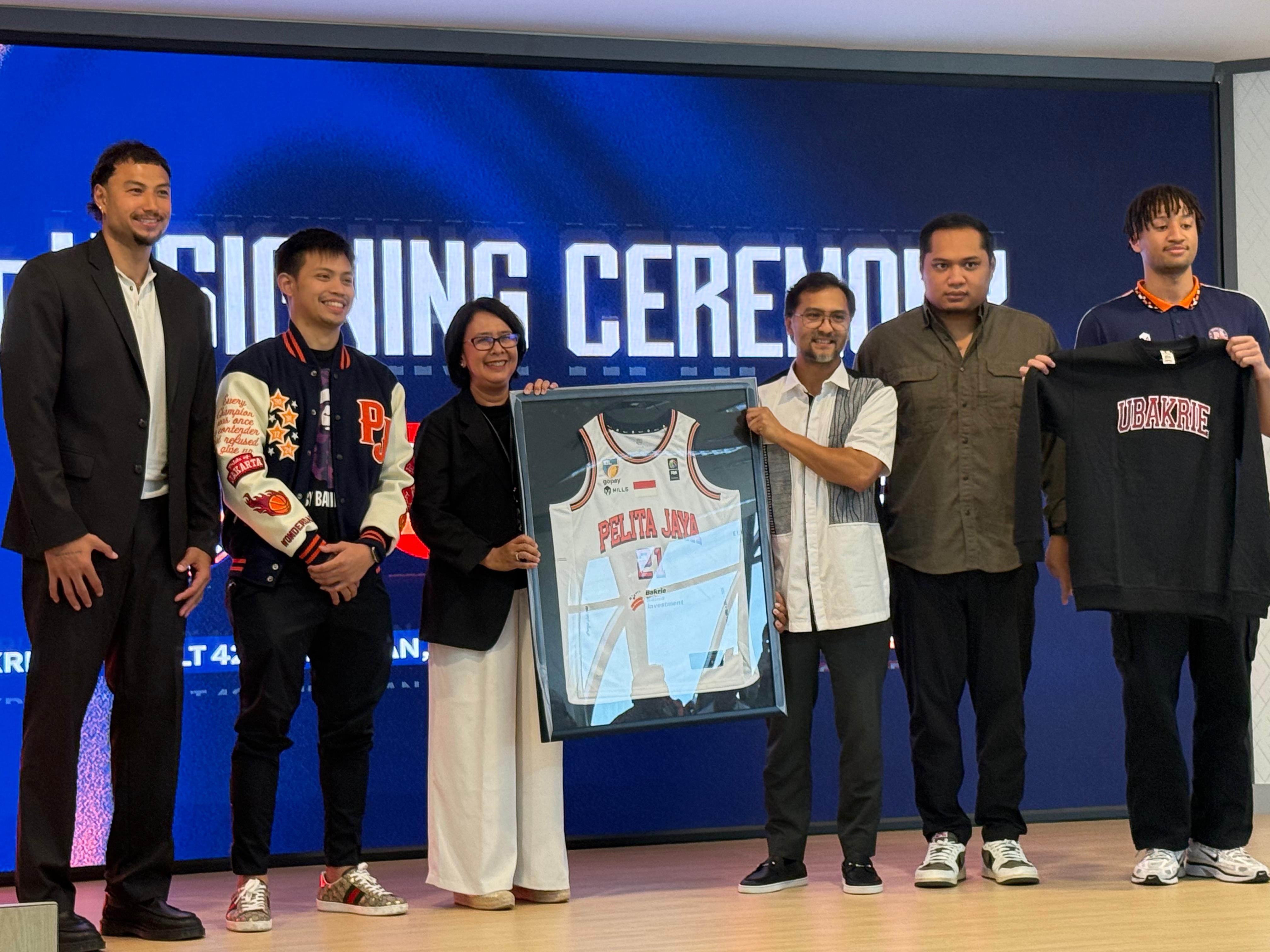 Peduli Masa Depan Atlet, Pelita Jaya Jakarta Jalin Kemitraan Strategis dengan Universitas Bakrie