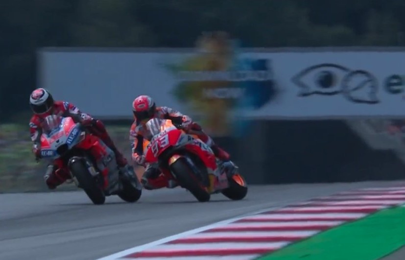 Lorenzo Atasi Perlawanan Marquez pada MotoGP Austria 2018