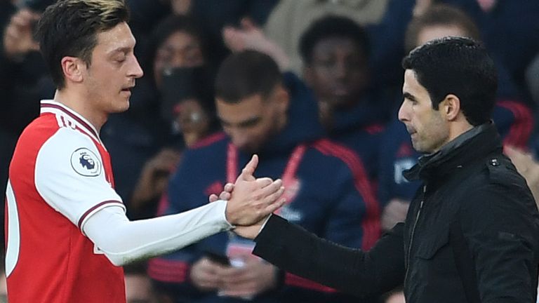 Mikel Arteta Mulai Hilang Kesabaran Tangani Mesut Ozil