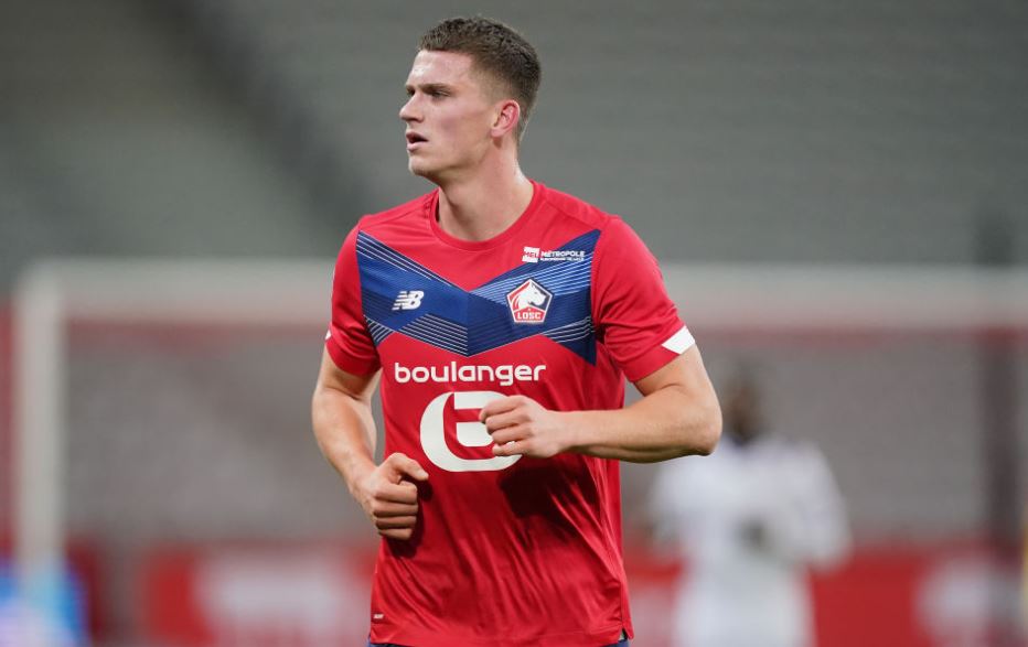Tak Mau ke Newcastle, Sven Botman Hanya Ingin AC Milan