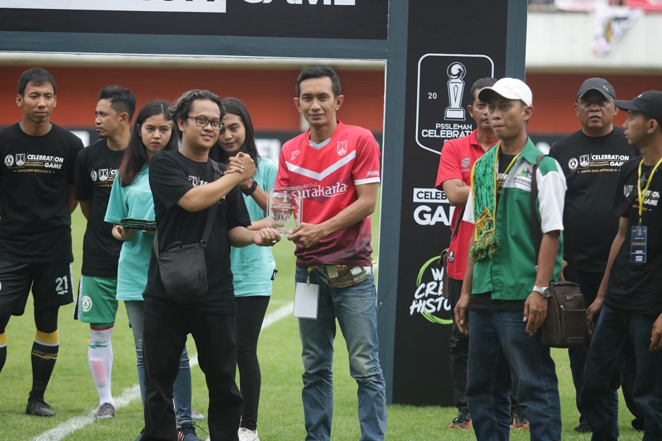 Cerita Romantisme Suporter Persis dan PSS Sleman Hapus Memori Kelam 8 Tahun Lalu
