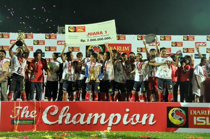 Nostalgia - Krisis Finansial Tak Surutkan Arema Juara ISL 2009/2010