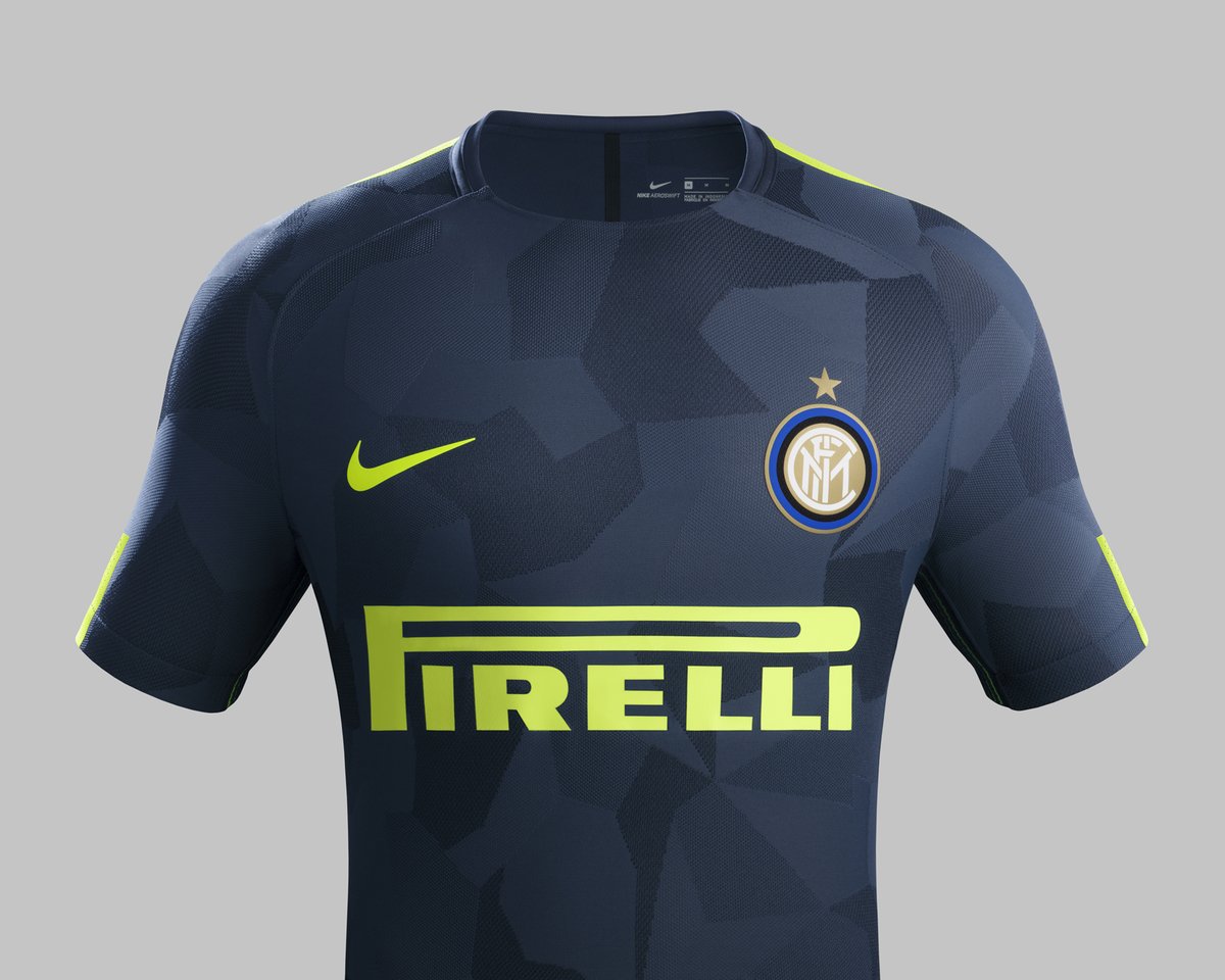 Inter Milan Rilis Jersey Anyar Ketiga Musim 2017/18