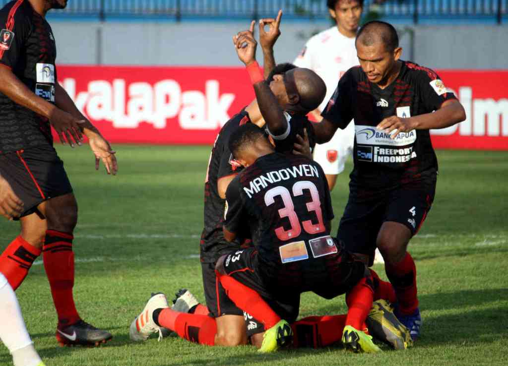 Piala Presiden: Persipura Jayapura Tekuk PSM Makassar 1-0 dengan 10 Pemain