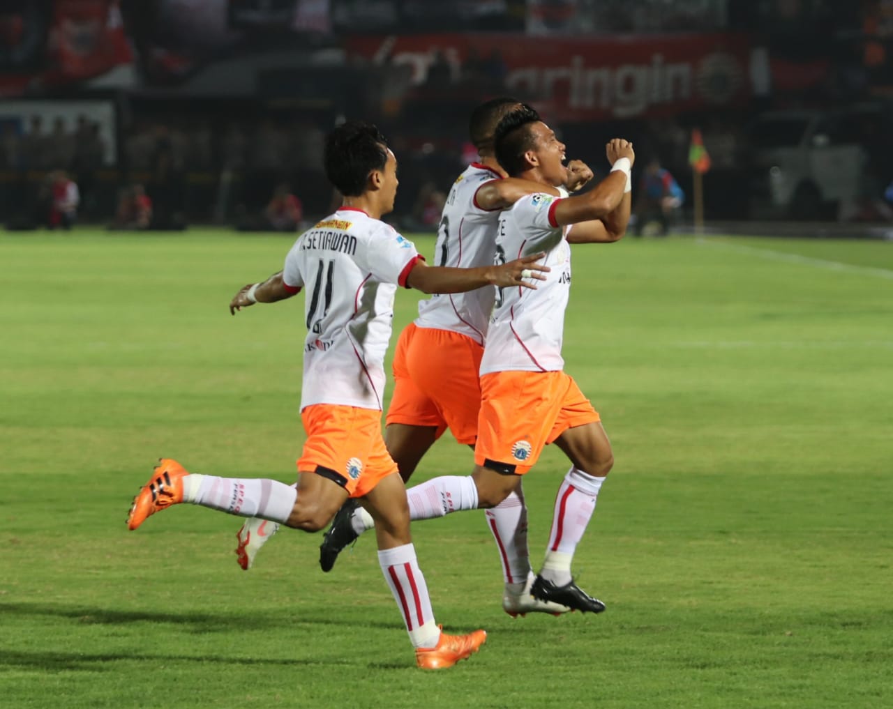 Bhayangkara FC 0-0 PSM Makassar, Skuat Persija Jakarta Selebrasi di Pesawat
