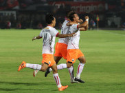 Bhayangkara FC 0-0 PSM Makassar, Skuat Persija Jakarta Selebrasi di Pesawat