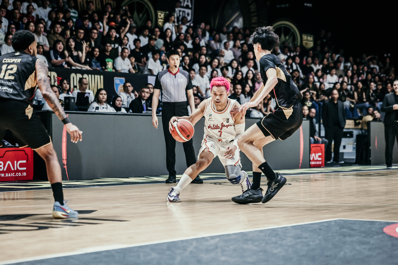 Aksi Andakara Prastawa di babak semifinal IBL 2026. (IBL)