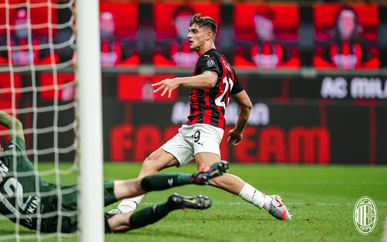 Catatan Emas Bintang Muda AC Milan, Lorenzo Colombo
