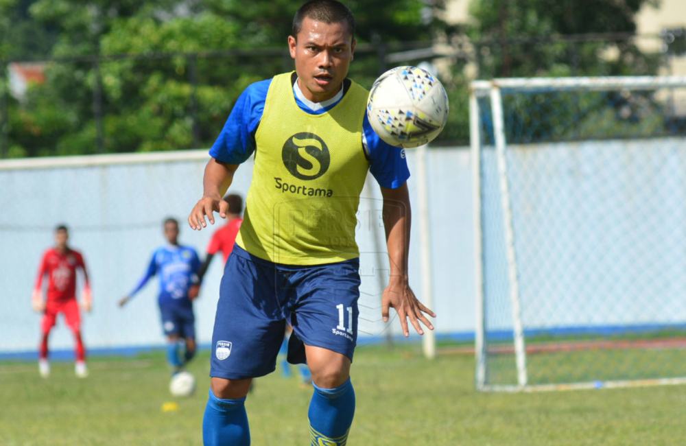 Gelandang Persib Dedi Kusnandar Menekankan Protokol Kesehatan saat Liga 1 2020 Kembali Berjalan