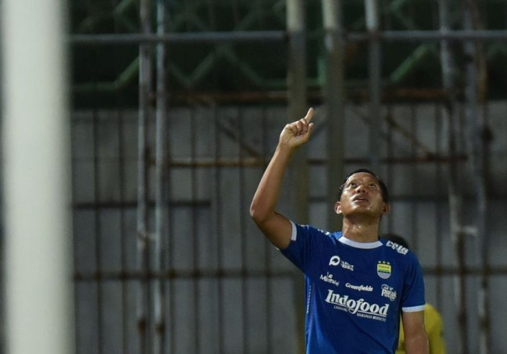 Adam Alis Bagikan Tips Bisa Bersaing dengan Thom Haye hingga Luciano Guaycochea