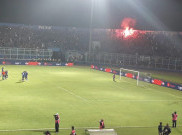 Ada Flare di Laga Lawan Persela, Panpel Arema FC Kembali Bersiap Dijatuhi Sanksi Komdis Lagi