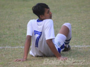 Robert Rene Alberts Prihatin dengan Cedera Beckham Putra
