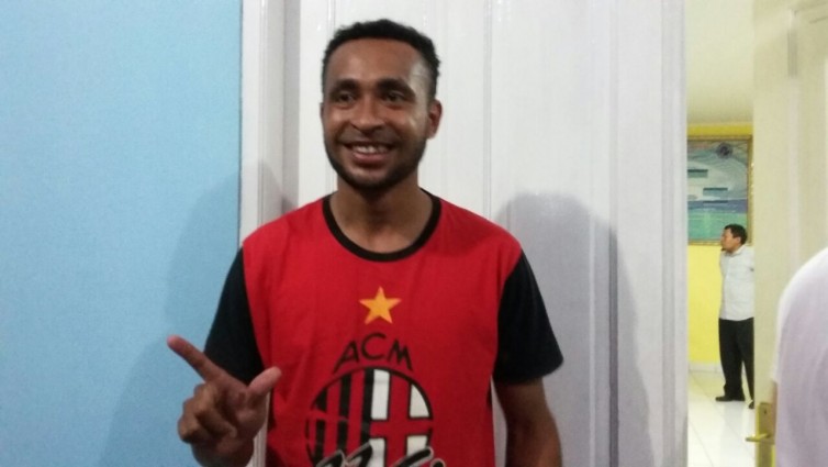 PSIS Semarang Datangkan Eks Kapten Perseru Serui Arthur Bonai