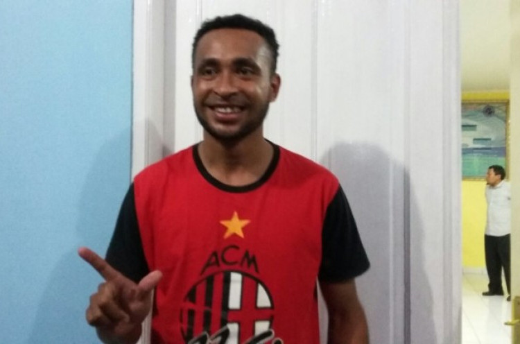 PSIS Semarang Datangkan Eks Kapten Perseru Serui Arthur Bonai