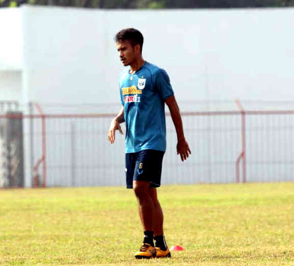 PSIS Semarang Kontrak Eks Gelandang Borneo FC Finky Pasamba