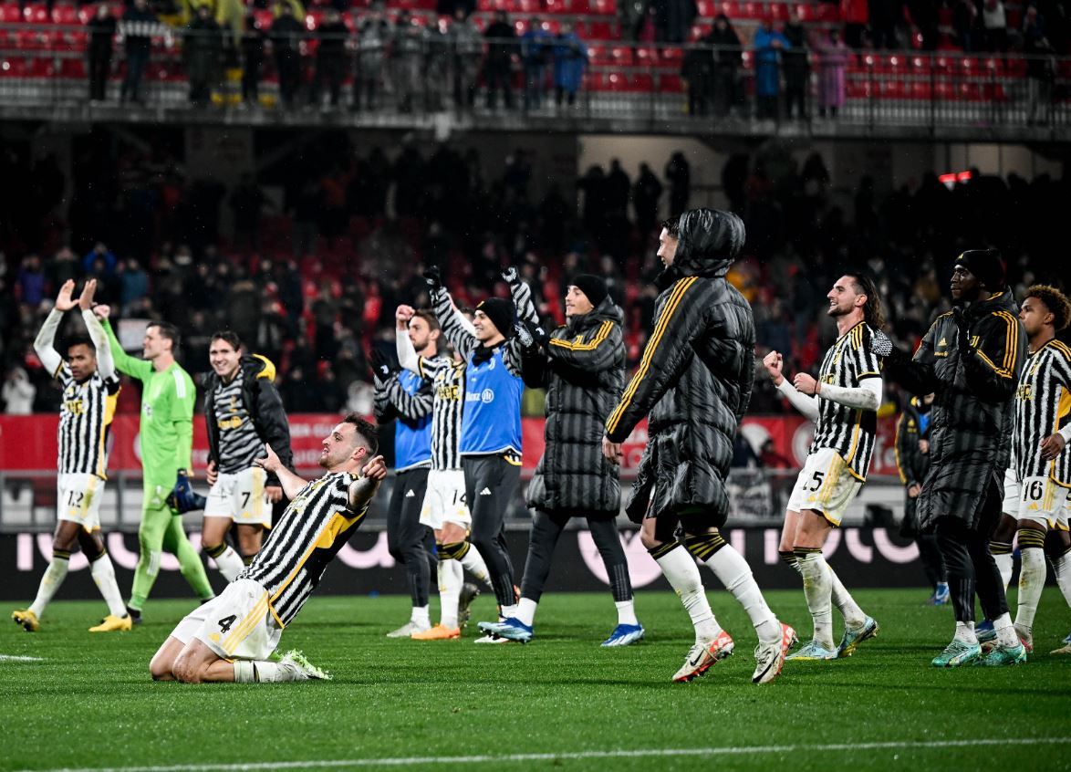 Menang Dramatis atas Monza, Juventus Rebut Singgasana Klasemen dari Inter Milan