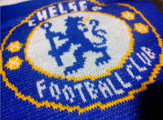 Chelsea Melarang Penjualan Syal Dicampur dengan Logo Klub Lain