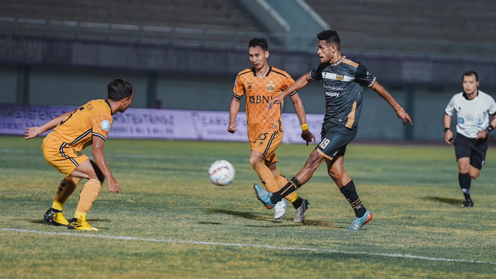 Hasil Liga 1: Dewa United FC Imbang dengan 10 Pemain, RANS Kalahkan Bali United