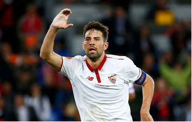 Schalke resmikan transfer bek Sevilla