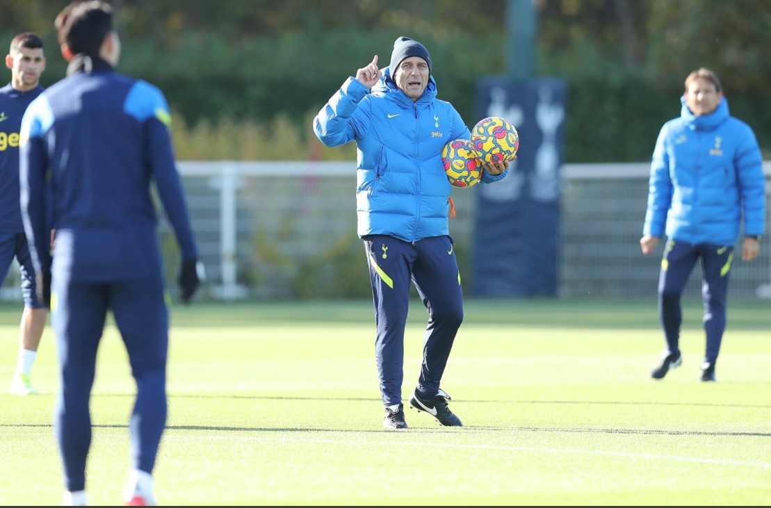 Antonio Conte Bicara soal Masa Depan Dele Alli