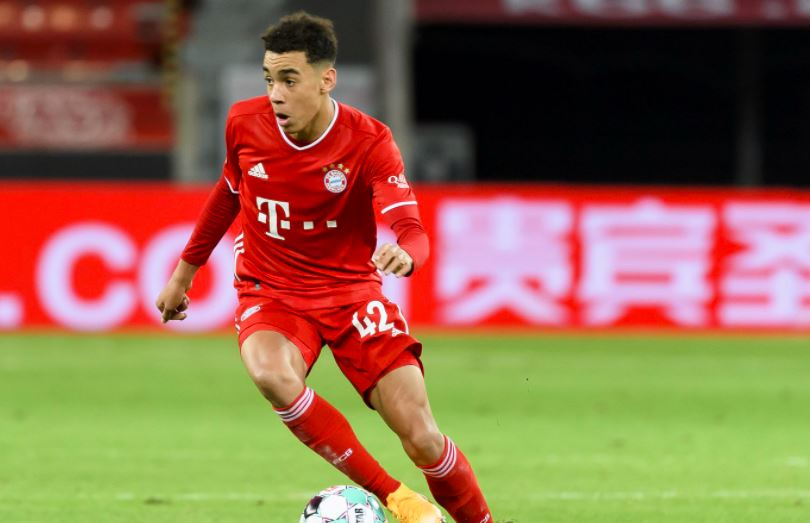 Cerita Wonderkid Bayern soal Catur dan Kenangan di Inggris