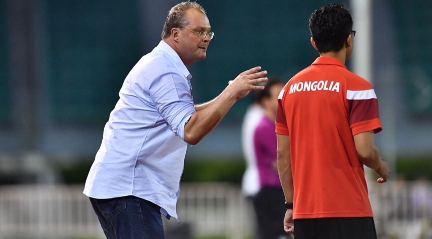 Kalah dari Timnas, Pelatih Mongolia Kritik Kondisi Lapangan Stadion Harapan Bangsa
