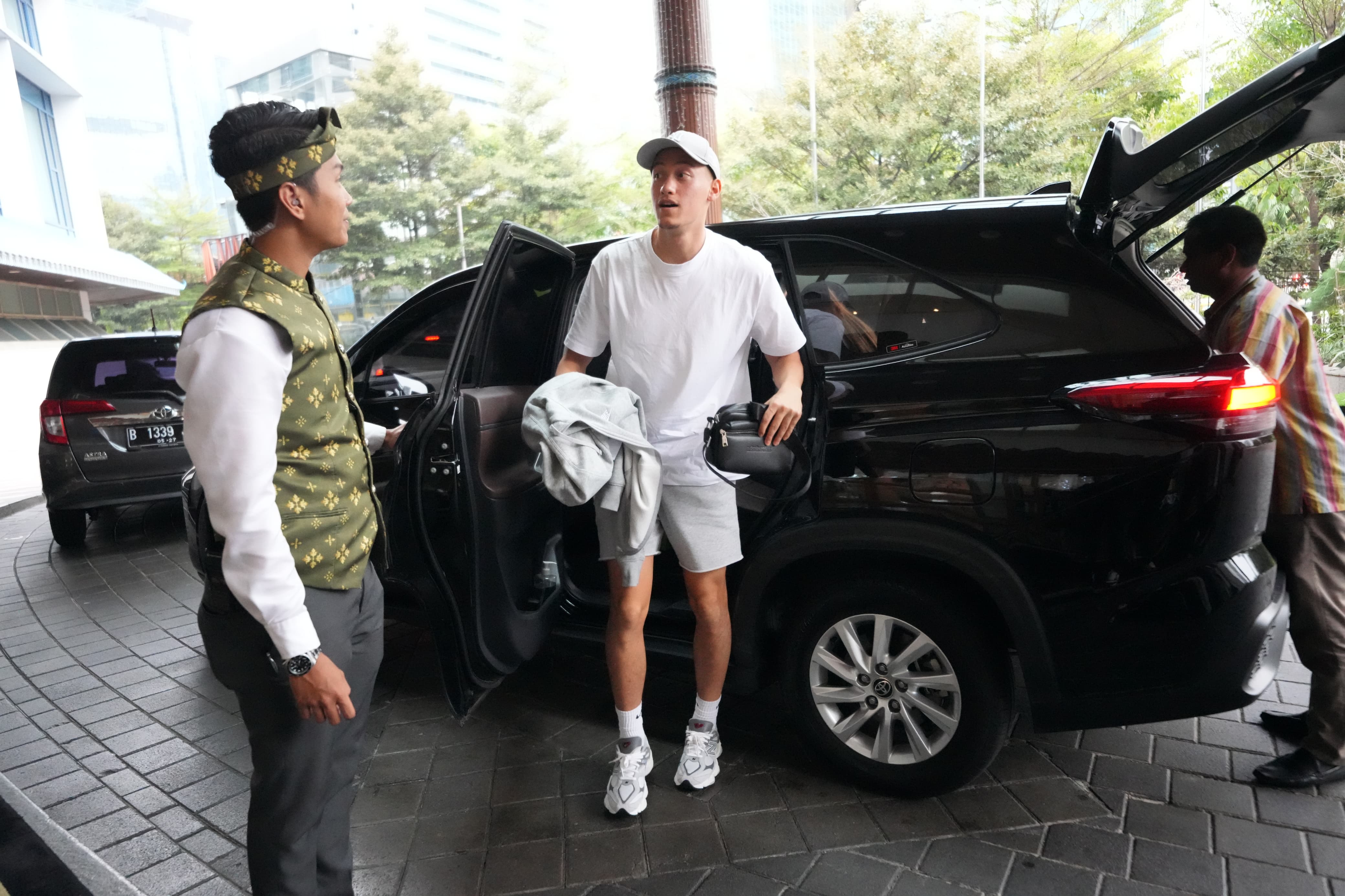 Update Naturalisasi: Nathan Tjoe-A-On Belum Terkonfirmasi, Hanya Jay Idzes yang Disumpah Besok