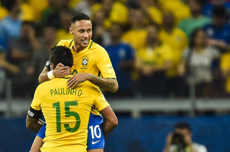 Tite Dedikasikan Kemenangan Brazil Untuk Mendiang Carlos Alberto