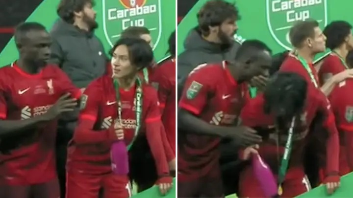 Aksi Berkelas Takumi Minamino Tak Cipratkan Sampanye ke Sadio Mane