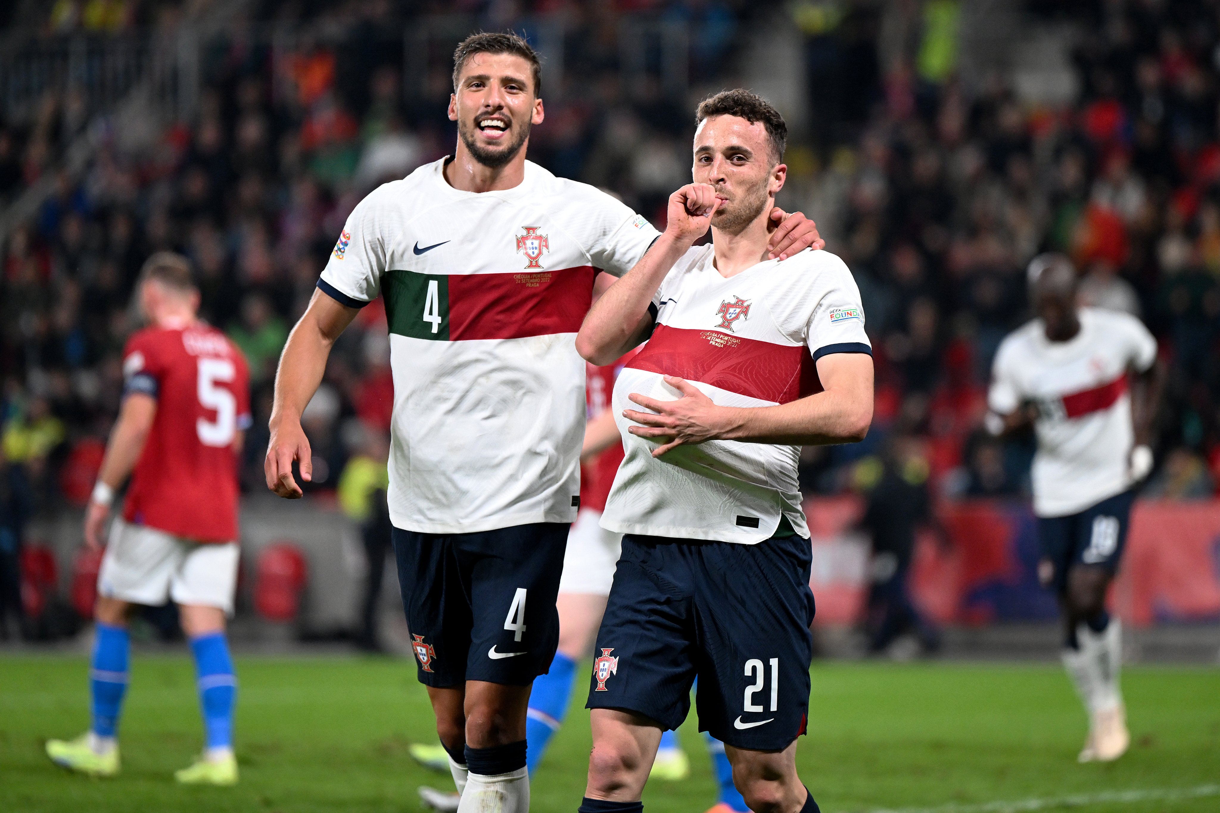 Hasil UEFA Nations League: Portugal Pesta Gol, Spanyol Tumbang