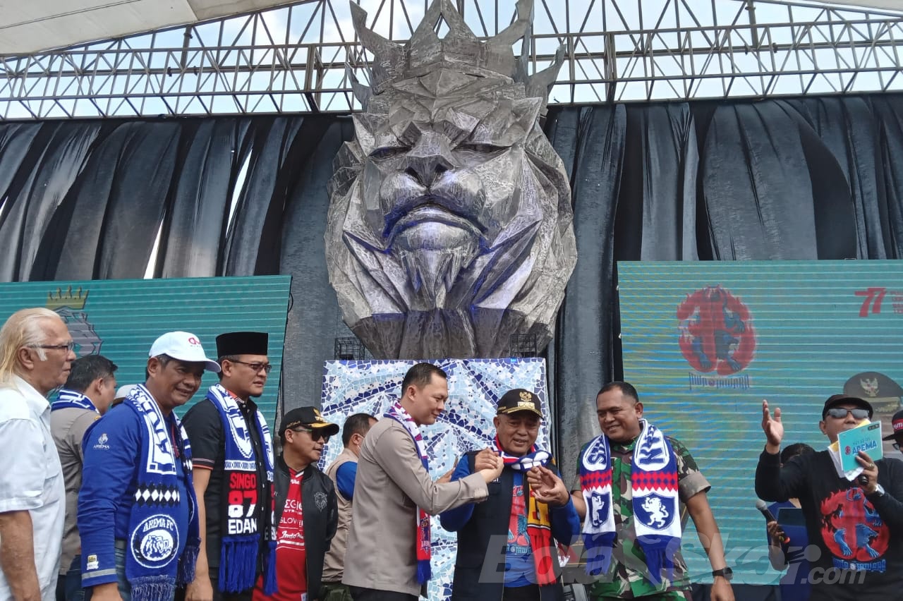 Singa Tegar Jawara Resmi Menjadi Ikon Markas Arema FC